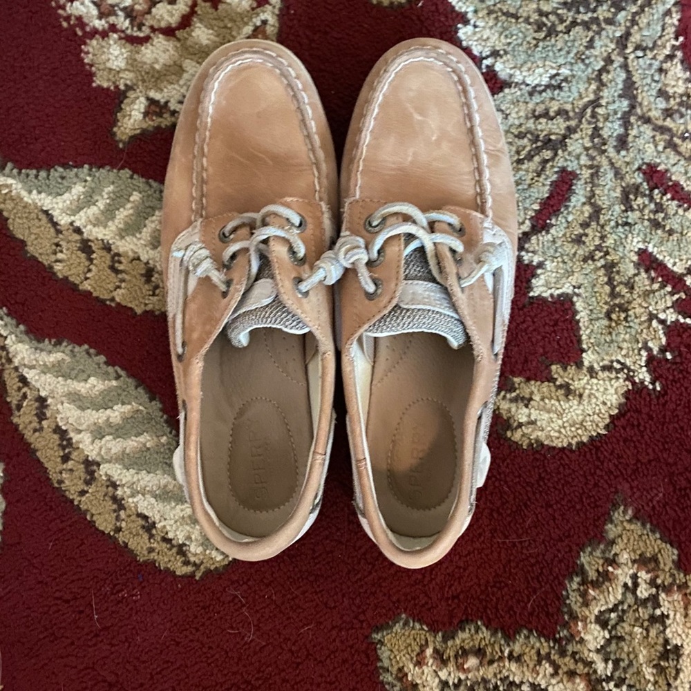 Tan sperrys